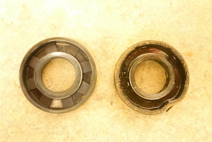 更換方向機油封圖解10