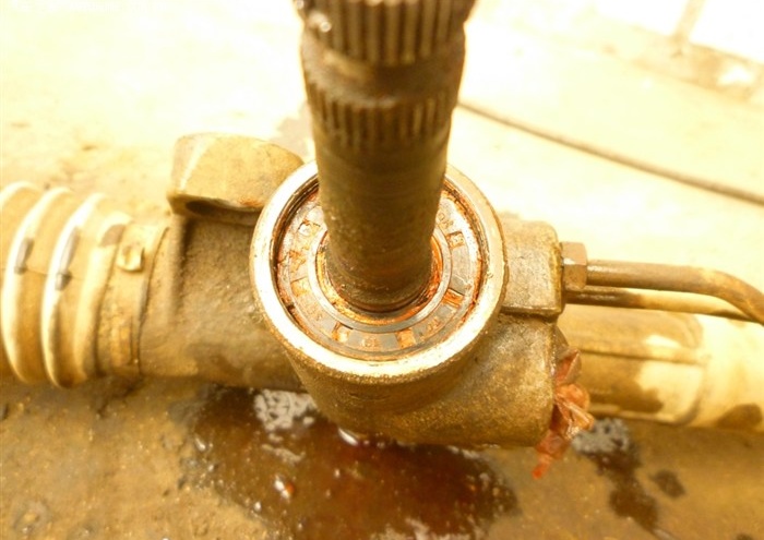 方向機油封圖解11