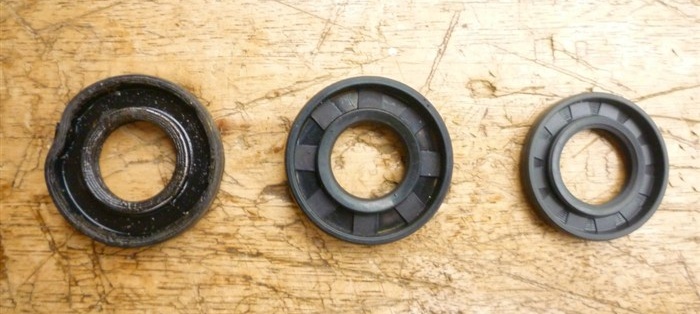 方向機油封圖解13